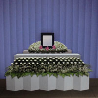 家族葬４５花祭壇 01